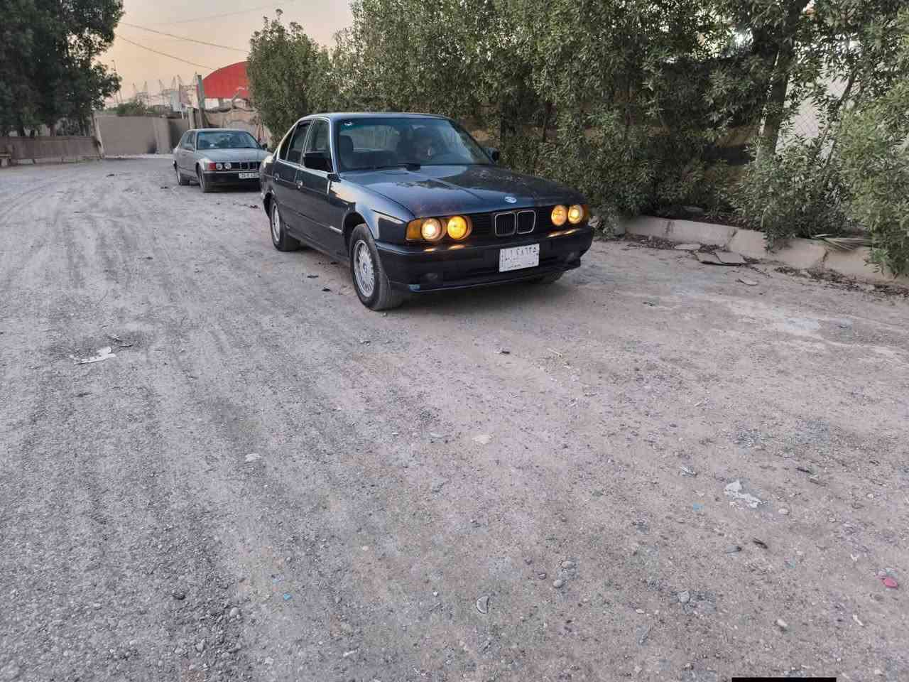 للبيع بي ام موديل ٩١حجم 20 كير عادي  كربلاء مشروع وطني سعر ٣٥$ موبايل ***********  محرك وكير مكفولات  مكفوله من ضربه وتبديل صبغ للجمالية حدادية امامي خلفي  جيده كهربائيات كله شغاله كشن كهرباء فتحه سلايت  مكاني بغداد
