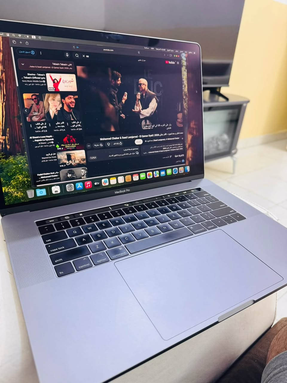 ماك بوك برو 2019
معالج i9 
رام 16 
هارد 512 ssd 
كرت شاشة 4 كيكة خارجي 
حجم شاشة 15.6 انش 
نضافة 98% 
دورات شحن 260 
البطارية مكتوب موصة بها لكند تبقا وياك 5 ساعات كاملة 
سعرها 750 الف قفل


**إذا كنت صاحب هذا الإعلان وتريد حذفه لأي سبب، رجاءا أرسل رسالة إلى الدعم الفني**