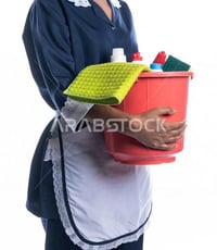 عامله تنظيف  باجر يومي او اسبوعي او شهري 07732899327