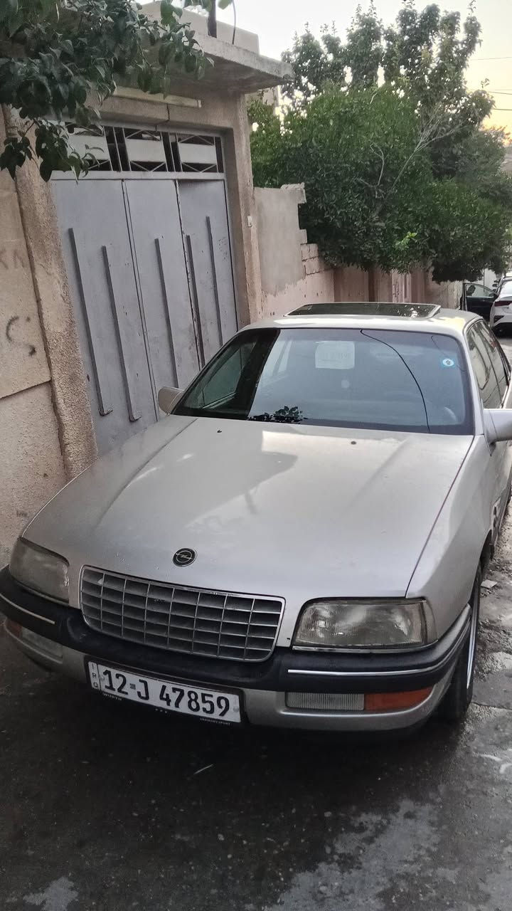 موديل 1992 رقم نينوى جديد  سنويه جديده سياره فول مواصفات وبدون ضرر كابون بنزين الكتروني طخم تايه جديد طخم امامي خلفي جديد محرك 26 شرط كير شرط
السعر 43 وبي مجال ويرهم مراوس 
***********

موديل 1992 رقم نينوى جديد  سنويه جديده سياره فول مواصفات وبدون ضرر كابون بنزين الكتروني طخم تايه جديد طخم امامي خلفي جديد محرك 26 شرط كير شرط
