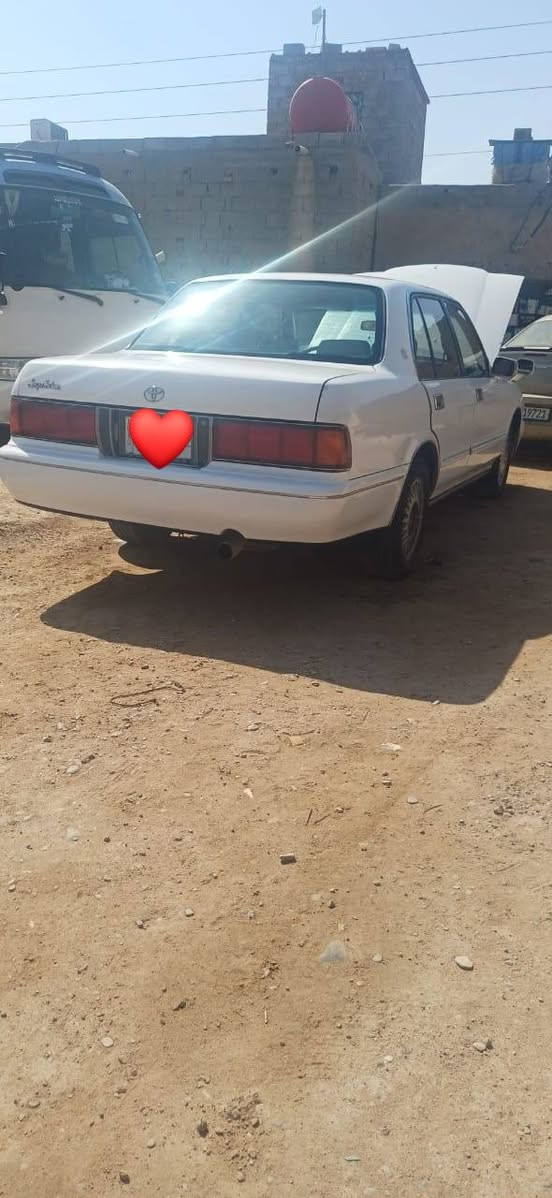 السلام عليكم ارنب جناز للبيع موديل 92مصبوغه جماليه مكفوله من والنقل جثه بسمي والكص مشروع وطني  السعر 63وبيها مجال مكان السياره بالعماره للا ستفسار الاتصال على الرقم ***********
