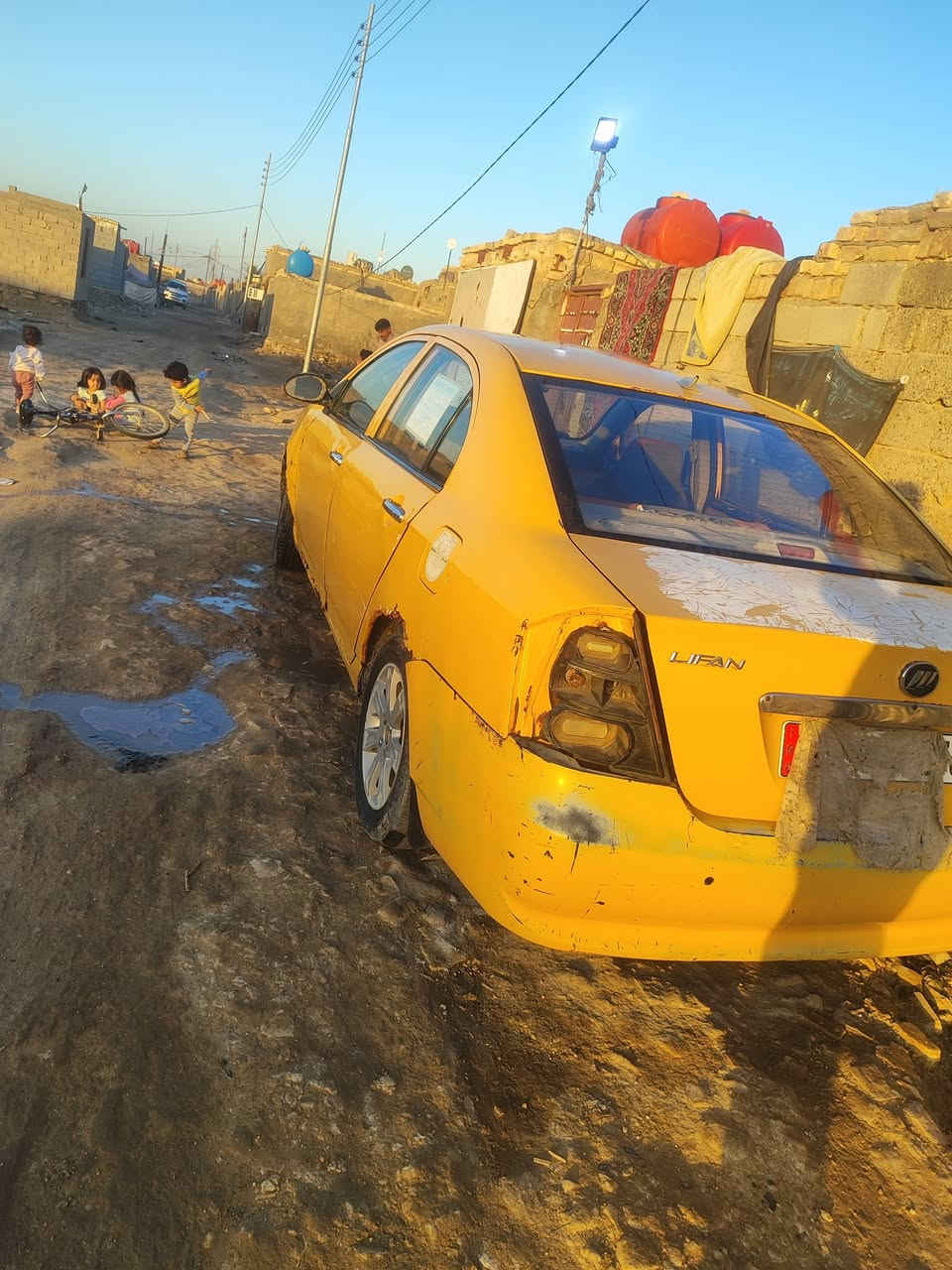 سياره الى لبيع ليفان  620مديل 2011مصفره الهيئه. غرامه عليه 100  سياره بسمي مكينه توني شاده ثاني تبديلت  دهن  حداديه توني شاده.  تواير. جدد.  سياره  يرادله ترتيب فقط. ترايك وين متريد


**إذا كنت صاحب هذا الإعلان وتريد حذفه لأي سبب، رجاءا أرسل رسالة إلى الدعم الفني**