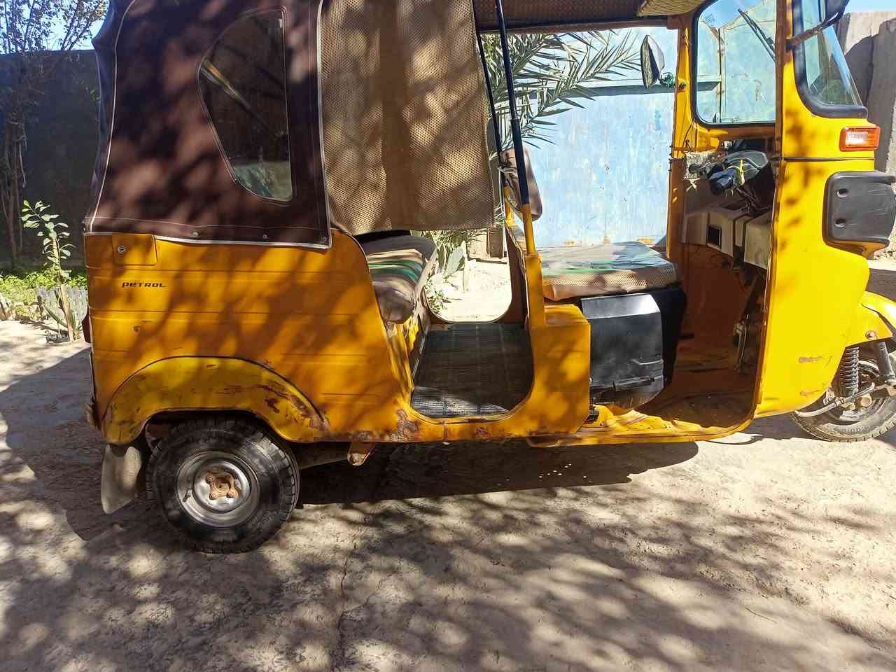 السلام عليكم 
تكتك موديل 2020 سنويه ورقم انگليزي بأسم عمي شرط لتحويل  قضاء الرفاعي مكلف بلنشر للأستفسار اتصل 
***********
***********
