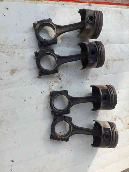 قطع محرك كورلا 1600  للبيع 
كل قطعه وسعرها 
ناصريه ها  ***********
