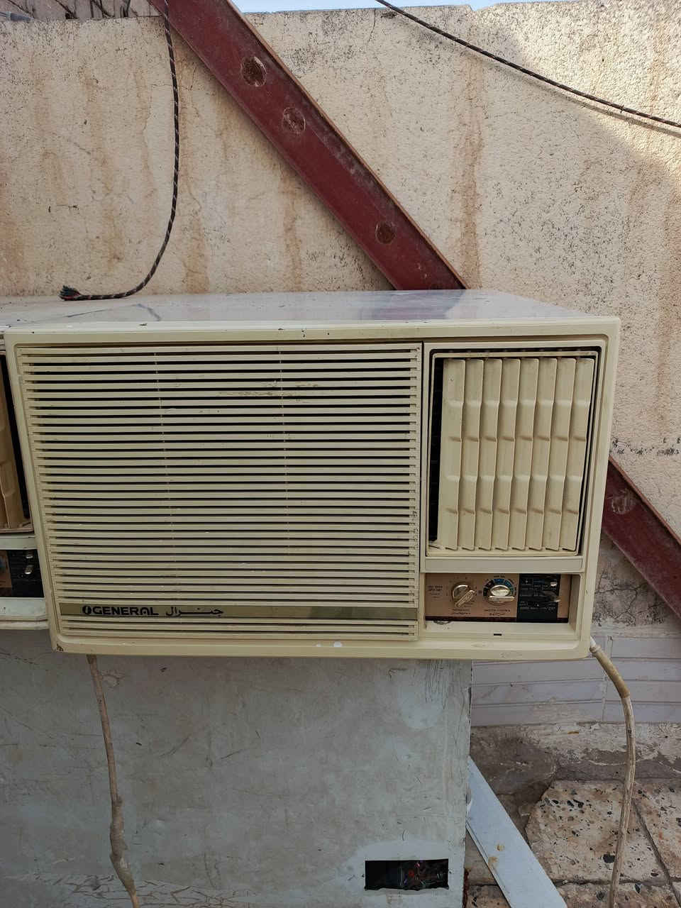 مكيفات جنرال طنين شرط الفحص واحد 350وثاني 250 العنوان حي التضحيه شارع العلوة ***********
