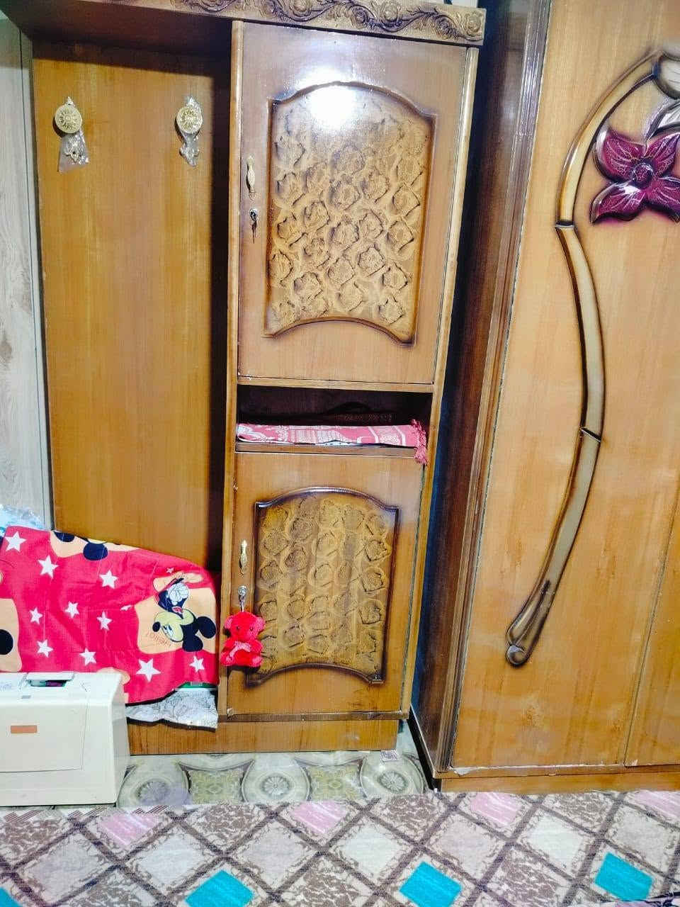 السلام عليكم عندي غرفه نوم صاج ٦باب نضيفه السعر ٧٠٠وبيهه مجال تفاصيل أكثر الاتصال عله الرقم مكاني ام قصر ***********
