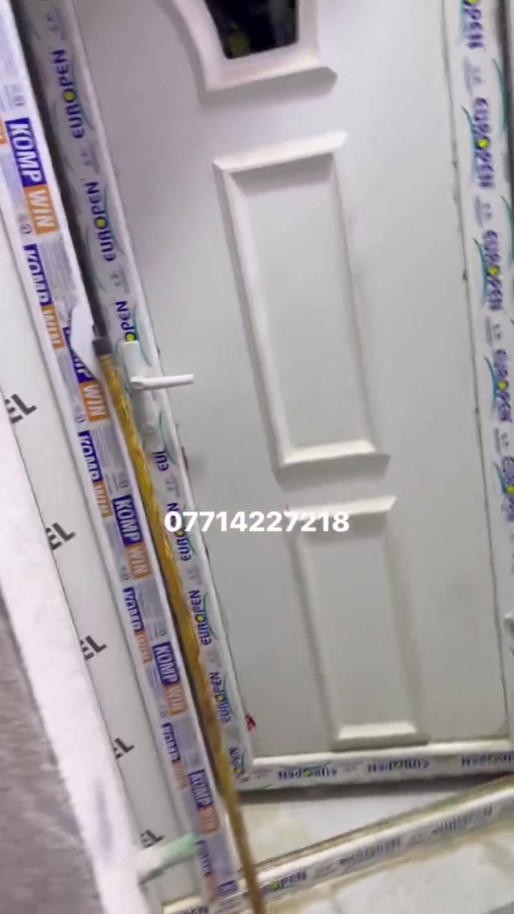 دار للايجار ٥٠ حديث طابق واحد يحتوي حمامات ثنين ستقبال مطبخ وغرفه وسطحين كامل ماطور سخان تانكي حته واير سحب بشارع خوله فرع علاء ابو تناكر مطلوب عائله صغيره ومرتبه ***********
