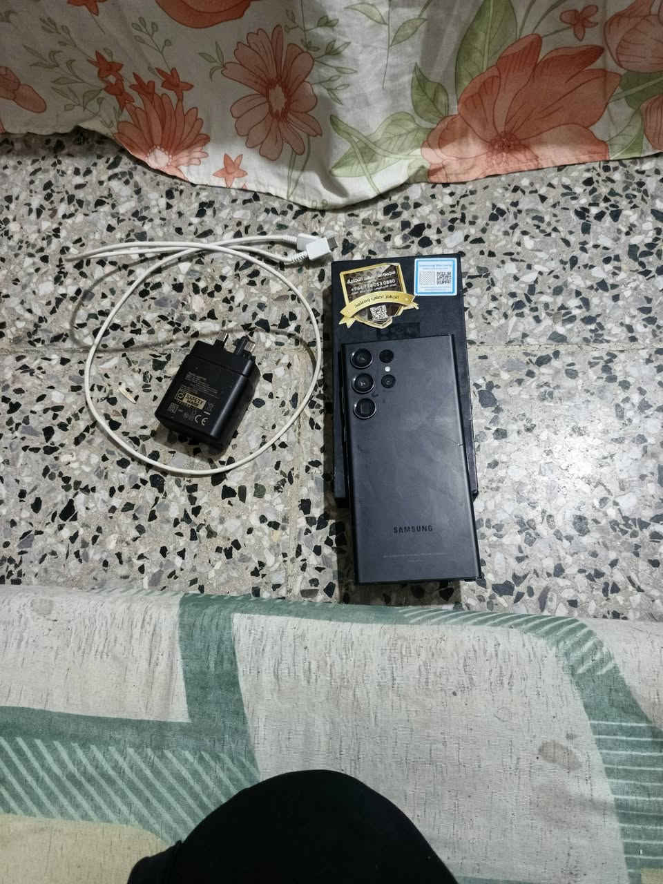 السلام عليكم 
للبيع اس 23 التر سيم كارد 2
256 كيكه 8رام معو شاحنه والكرتون 
التلفون نضيف كلش اخو الجديد 
موجود بغداد كرادا
السعر 650 الف بيها مجال
تواصل *********** واتس اب 
 *********** اتصال عادي
