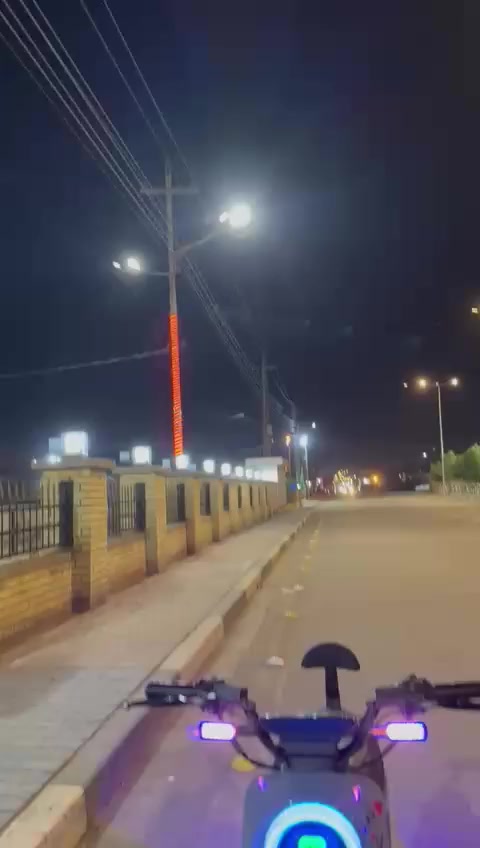 سلام عليكم للبيع درجة شحن ار9 مديل 2025
32امبير 5 بطاريات كلشي شقال سعر 450 وبي مجال رقم لهاتف *********** لعنوان بصره دير زريجي
