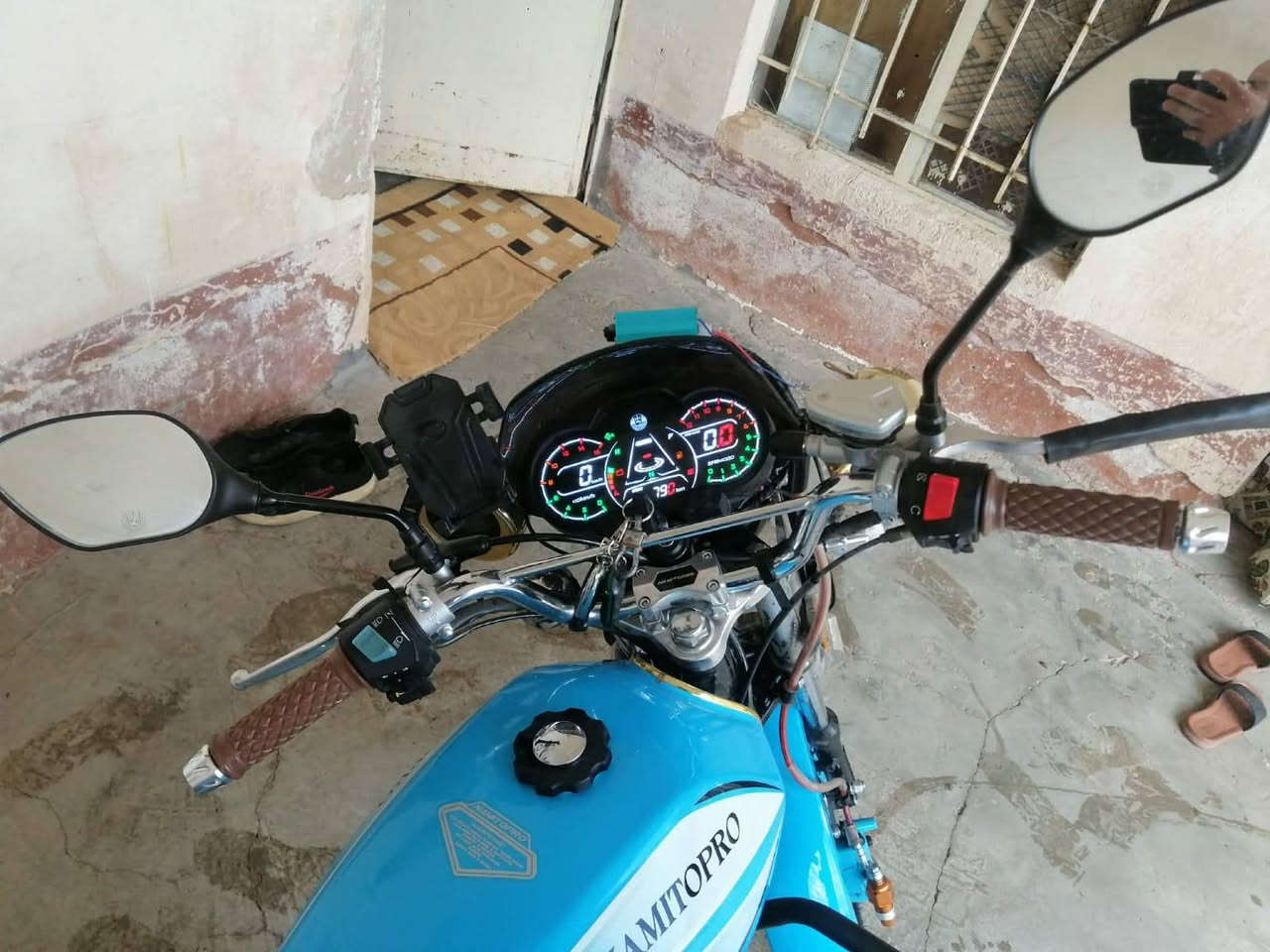 سلام عليكم مطور ٥گير للبيع موديل ٢٦ مطور شرط سعر ٨٠٠ بي مجال رقم ***********
