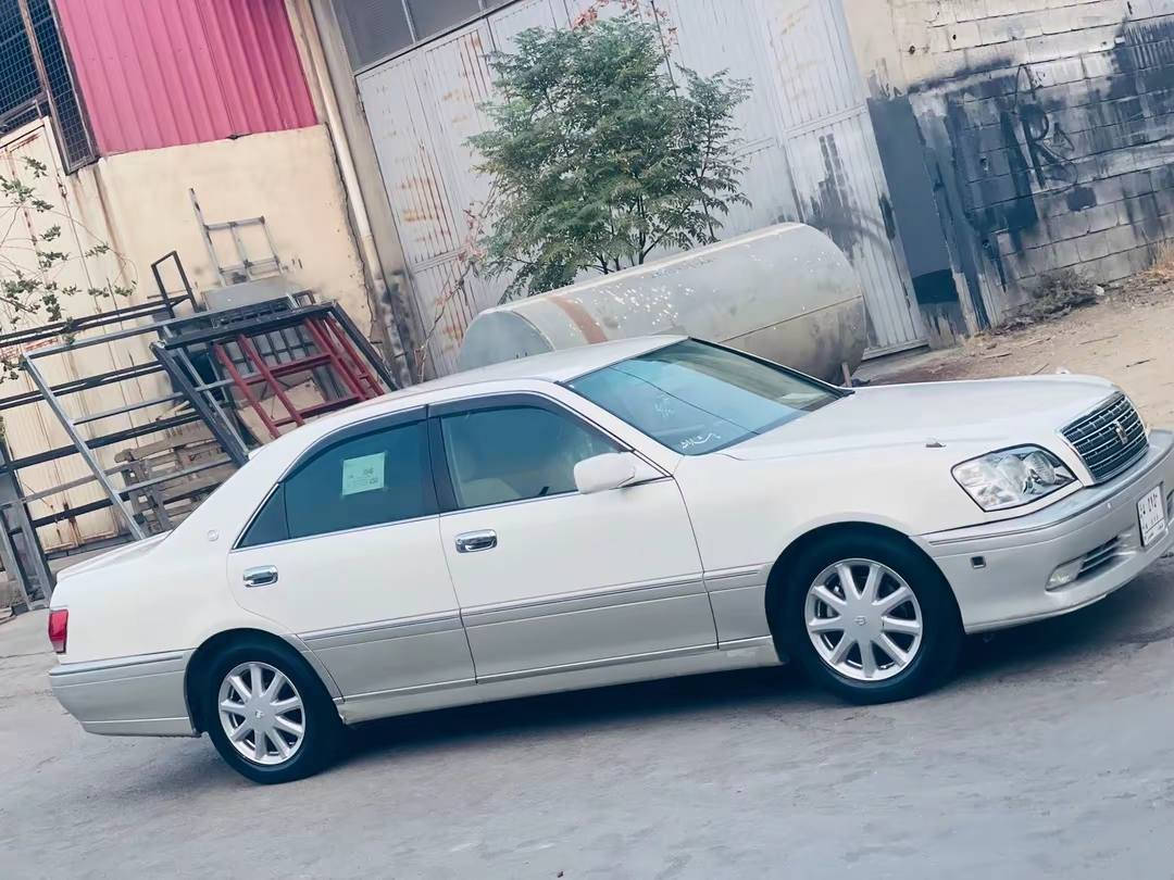 سەرەتا بە ناوی خوای گەورە
مەلیکە ساخ ساخ ساخ 
دیفۆڕی بجوک گێڕو مەکینە بە شەرت 
دوو دوگمە سەیارەکە 83 هەزار ڕۆشتوە 
هەموو گیانی بە شەرت شتی نمونە زۆر پاک ماوەتەوە کۆدم بۆ کردووە دوا کریستال و پێشی عیونە  سعری 68 گەڵاو مەعامەلە مشتەریت تیل بکە 0775 537 53 18
