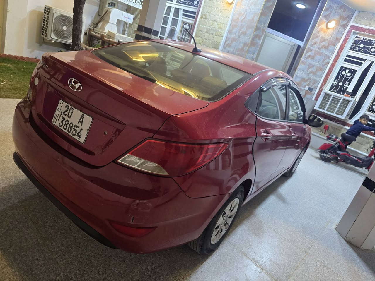 السلام عليكم 
اكسنت خليجي بدون صبغ مكفوله بيه بارد بجامرلغ الأمامي كلش بسيط محرك كير. صدر تيارات خير من الله سعره ١٠٧ 
العنوان ديالى هبهب
***********
