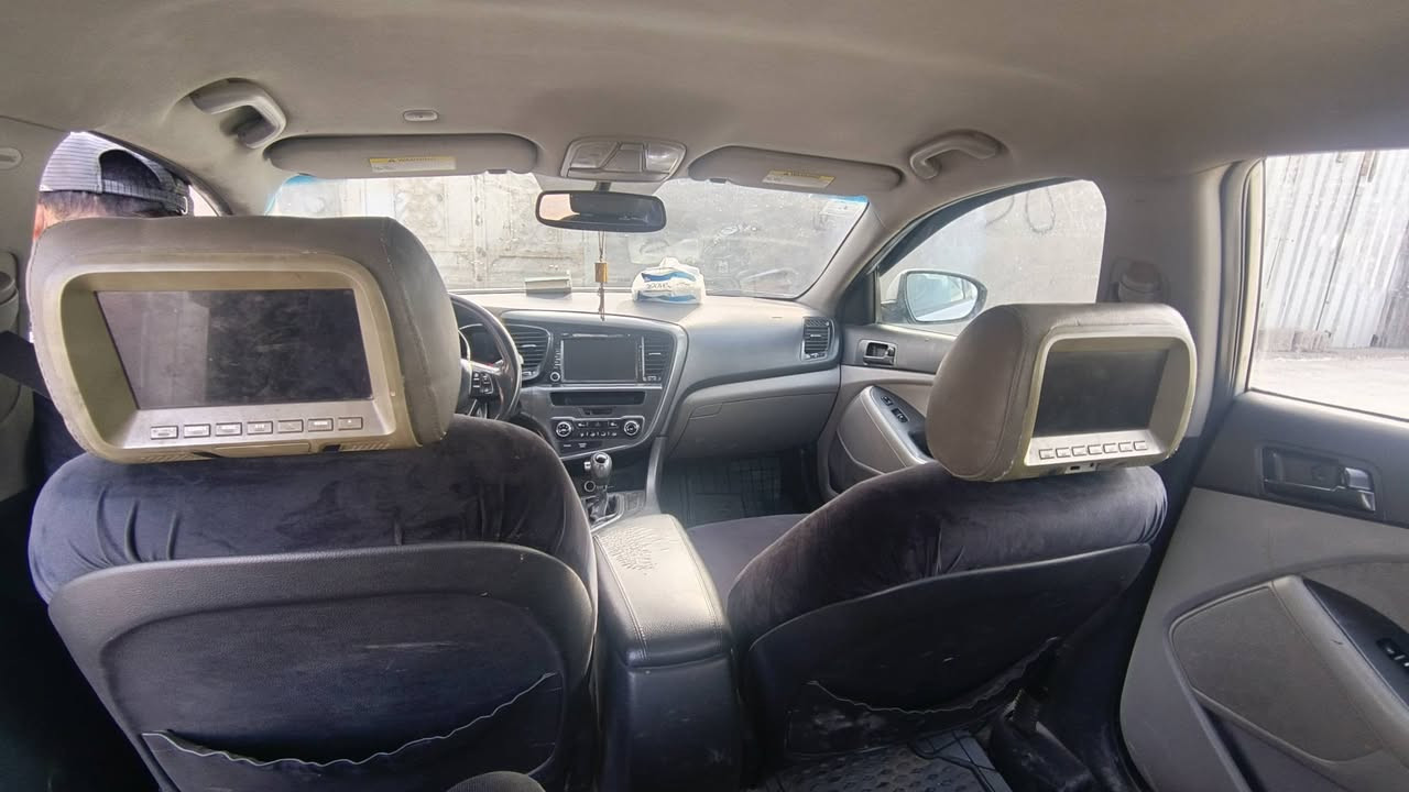 سلام عليكم كيه وبتيما رصاصي موديل 12 بيه صبغ عام اثر جراد بس صبغتها مو حلوه مكفوله من كص وجفيه ولكلبه وكير ومكينه مكفول هسه شادهن جدد شرط وحادثه خلفي سعر 82 وبيه مجال وارد امريكا رقم بغداد بسمي مكينه 2400  مكاني بغداد مدينه الصدر *********** ملاحضه سياره يرادله شويه ترتيب‏‪***********‬‏ رجائن لا تسئلني على تفاصيل كلشي مذكور يمك واني خادم
