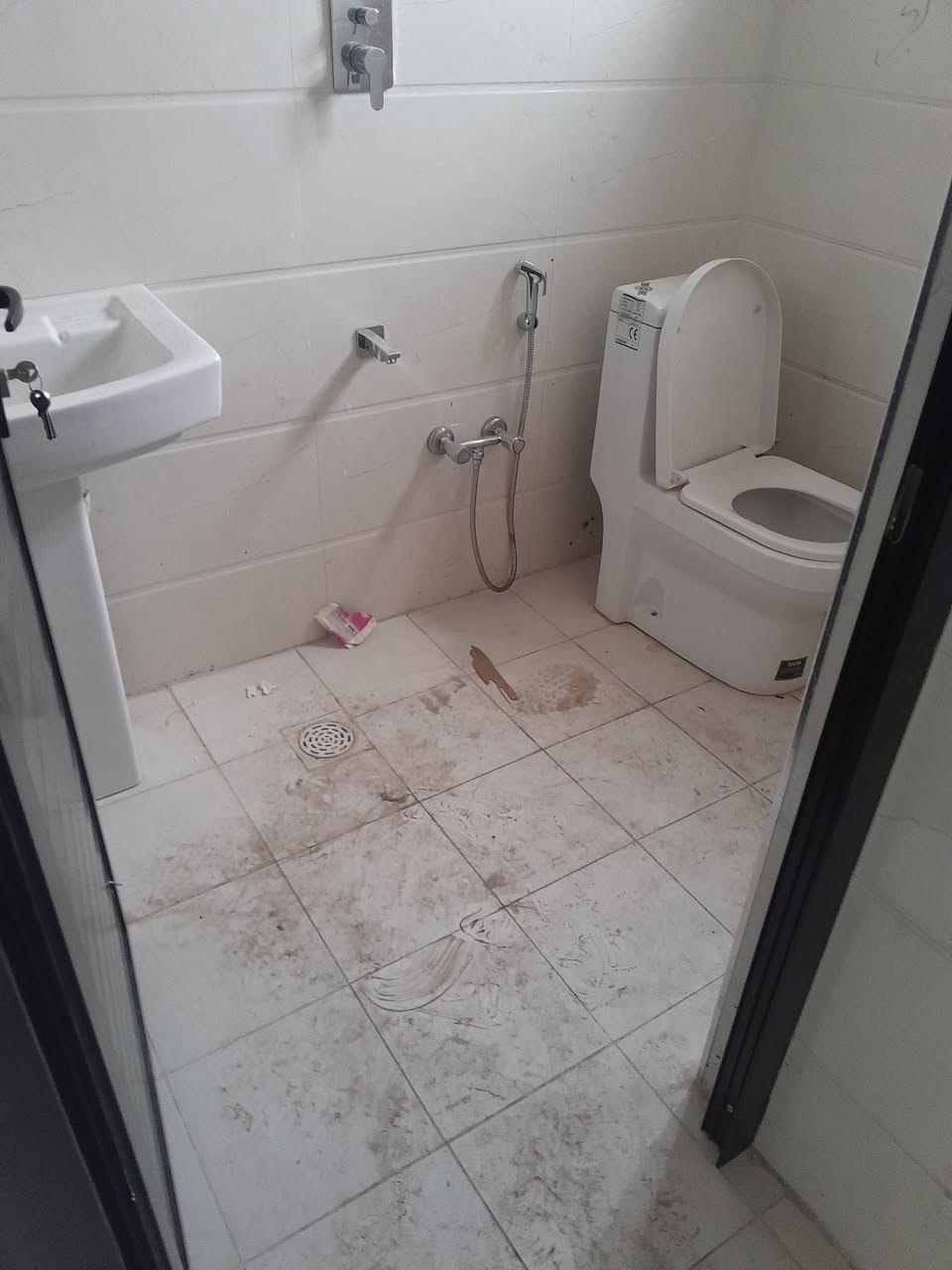 خلصت بناء؟ خلك مرتاح، ودع التنظيف علينا!
شركة ديلوكس لخدمات تنظيف ما بعد البناء
نجهز لك موقعك للنقل أو التسليم بأعلى جودة

إزالة الأتربة ومخلفات البناء

تنظيف الزجاج والأرضيات

تلميع الأسطح والواجهات

بإشراف مباشر من الأستاذ عبدالله
خبرة – دقة – التزام

اتصل الآن وخلص من الفوضى!***********)

#ديلوكس #تنظيف_ما_بعد_البناء #جودة_بإشراف #خدمات_نظافة #تشطيب_ونظافة
