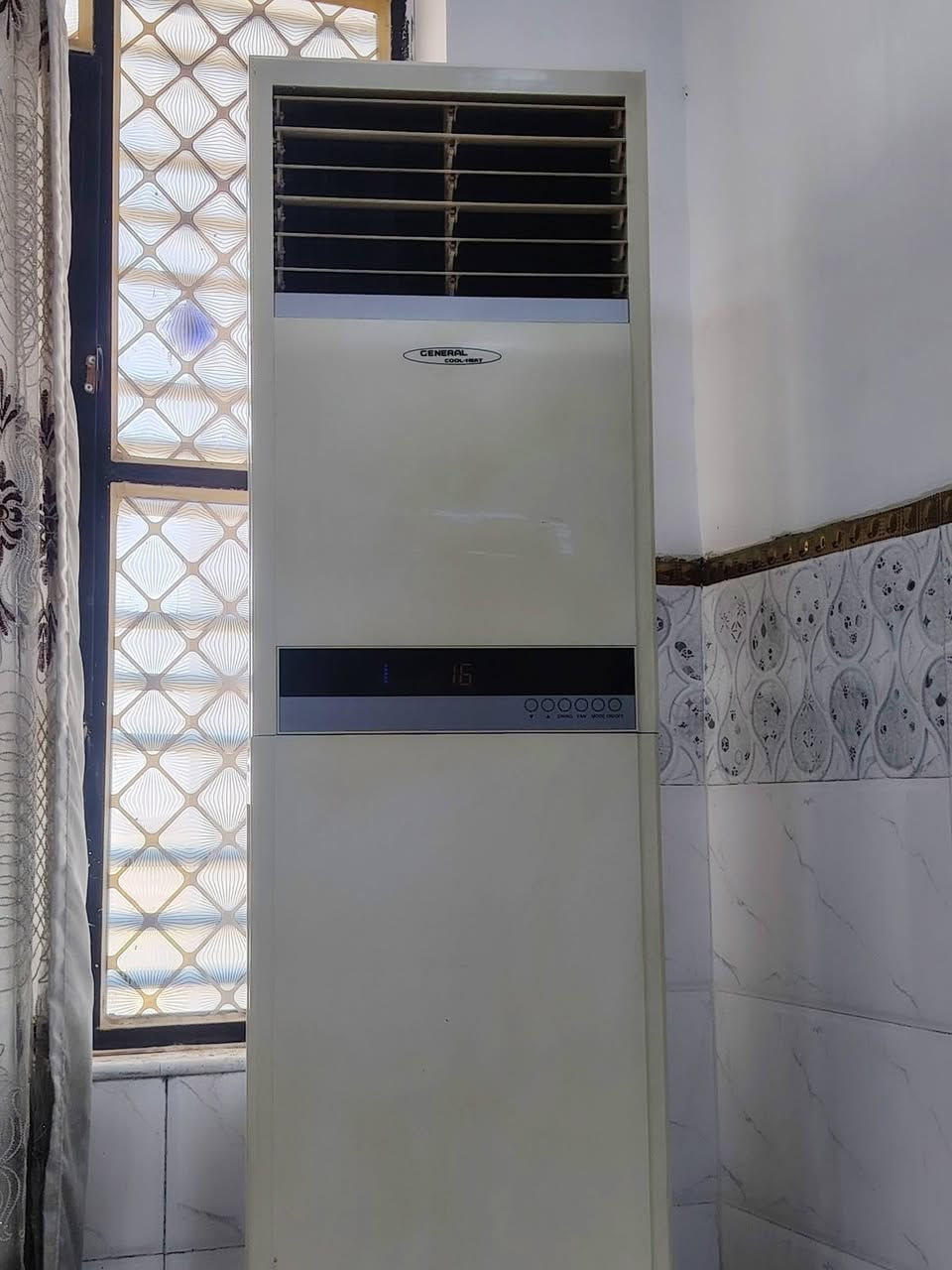 السلام عليكم 
سبلت للبيع 3طن شغال ماداخل تصليح نوعيه جنرال باب اول المكان حله ناحية النيل السعر 650وبيه مجال 
للستفسار ***********
