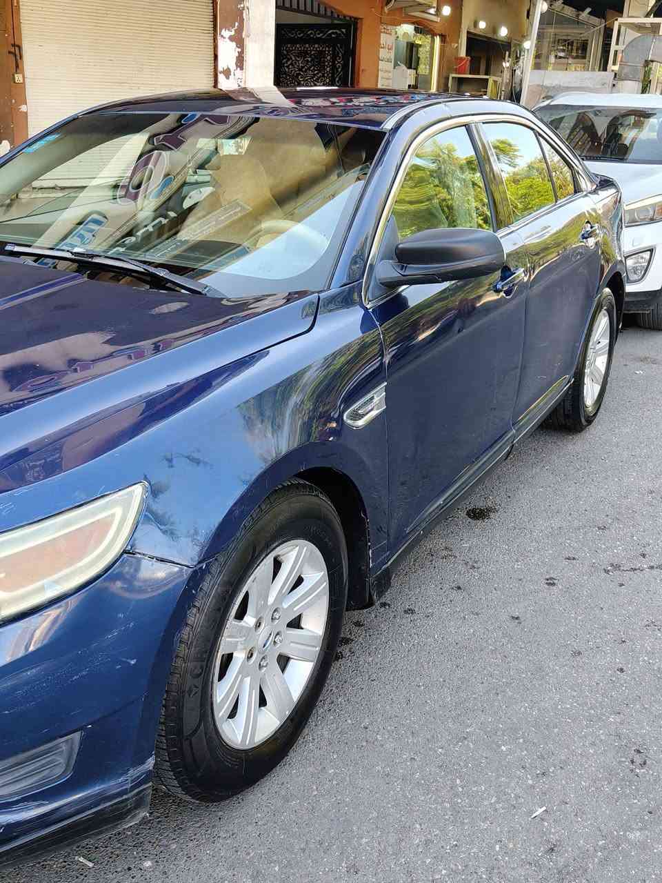 فورد تورس 2012 وارد امريكي بأسمي ضررها موضح بالسونار بدون دواخل السيارة كاملة بدون نقص 
محرك وكير مكفول
صدر جديد
تبريد ثلج 
تخم تاير 
مكانها ديالى بعقوبة
سعرها 78 وبيها مجال
***********
