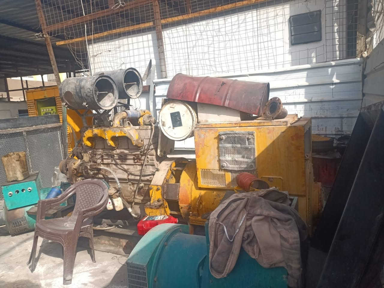 مولد كمنز الحجم خمسة ونص ورأس التوليد 550 كيفي ساطرة بيها خانه السعر ٣٨ ورقه
الشراي الاتصال ع الرقم التالي 
***********
