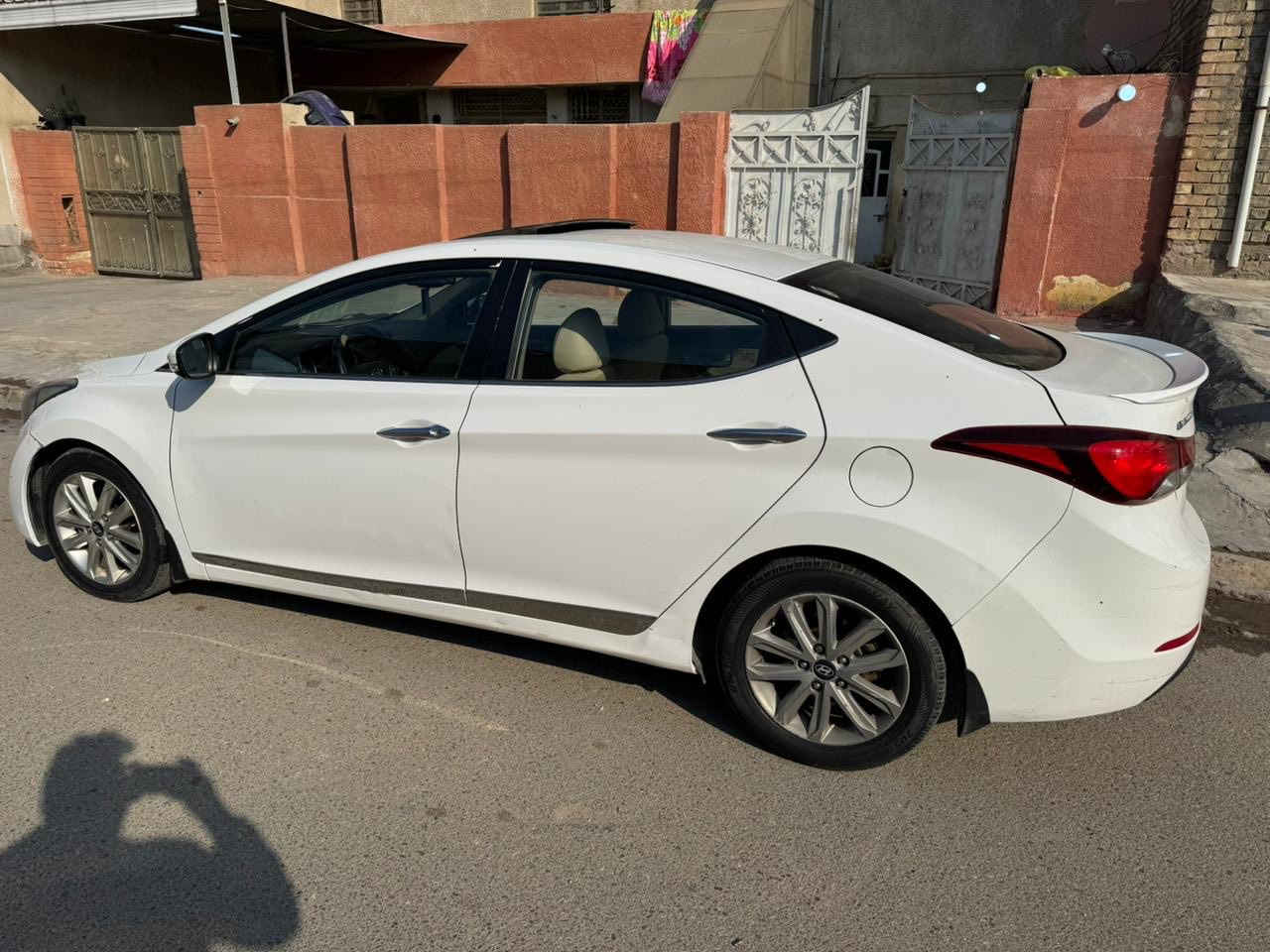 السلام عليكم شباب
سياره النترا موديل 2016 خلجي 

سياره جديده بمعنه الكلمه 

جاهزه علا آخر حبابه 

تخم تايرات 

صدر امامي وخلفي جديد 

هزه جديد 

سنويه جديده 

مصفره غرامات 

تحويل مباشر 

مشروع وطني 

بيهه شخط اثر دراجه 

بدون حادث 

بسمي 

كهربائيات كامله 

سياره جاهزه 

مكاني بغداد جميله 

للاستفسار ***********

مكلف بالنشر
