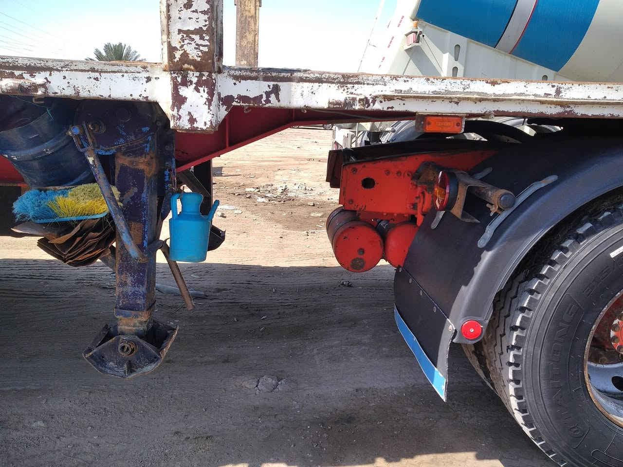 سلام عليكم مان صقر موديل 92 فلات ذات جوانب متحركه سنويه نافذه لغاية 2022 جاهزه للعمل تخم تاير جناب العربانه كاملات السعر 160ورقه للأستفسار ***********
