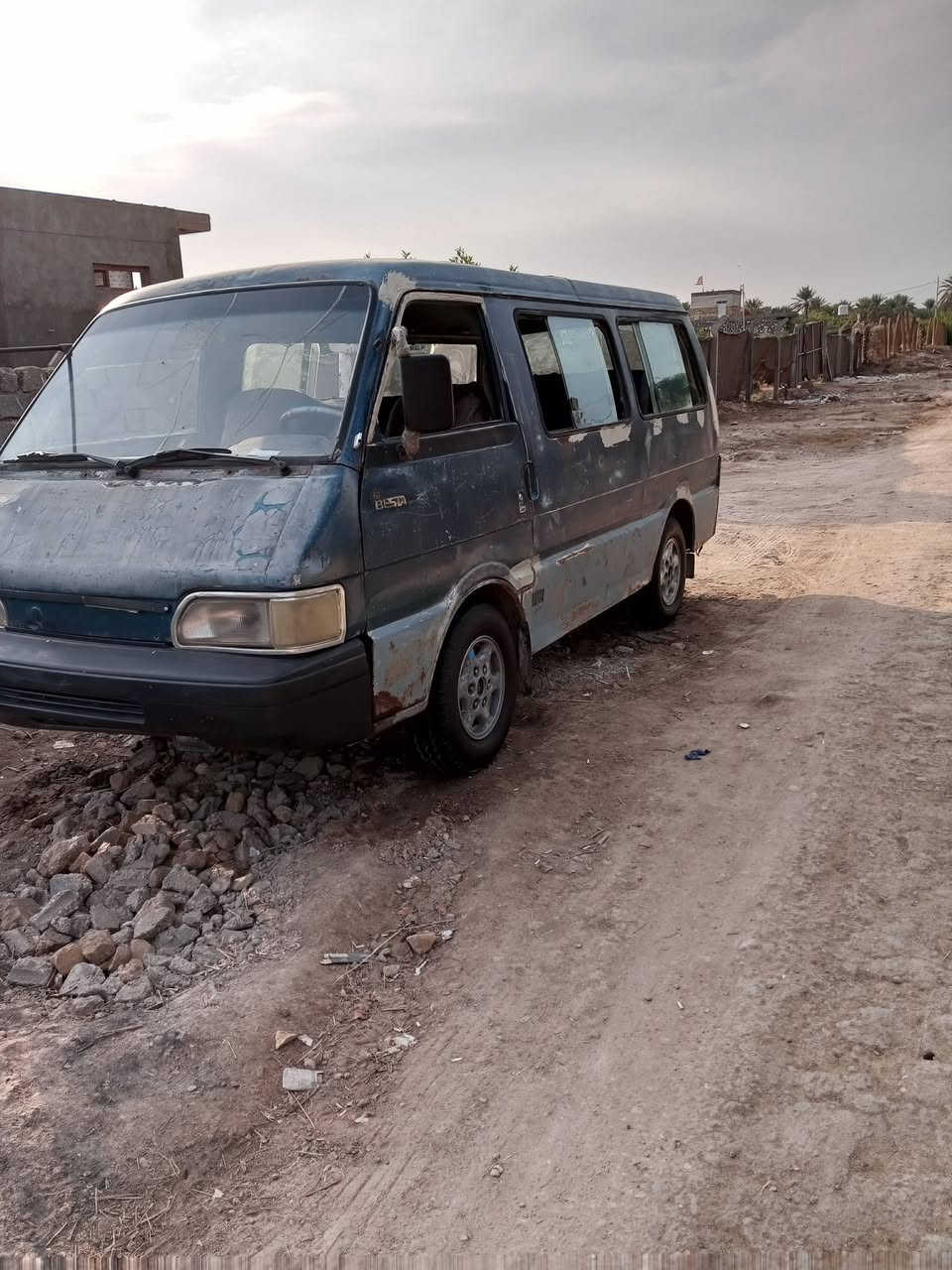 كيه بسته للبيع موديل 94السعر 25وبيها مجال ***********
