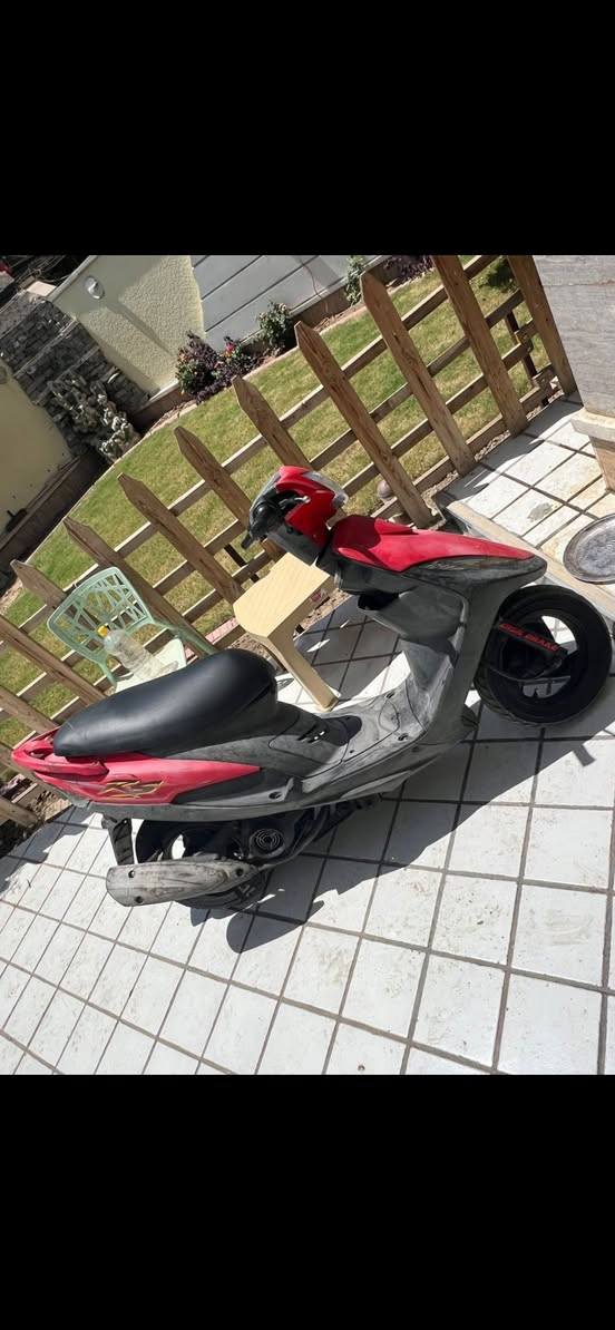 دراجه ماكس خير من الله صاله شهرين من نازله من الرمبه المكينه فول اي صوت مابيه الدراجه خرسه بيه كلجات سمارت من الربمه وقطرة اكسل وقطرة دهن الرقم***********المكان بغداد حي العامل
