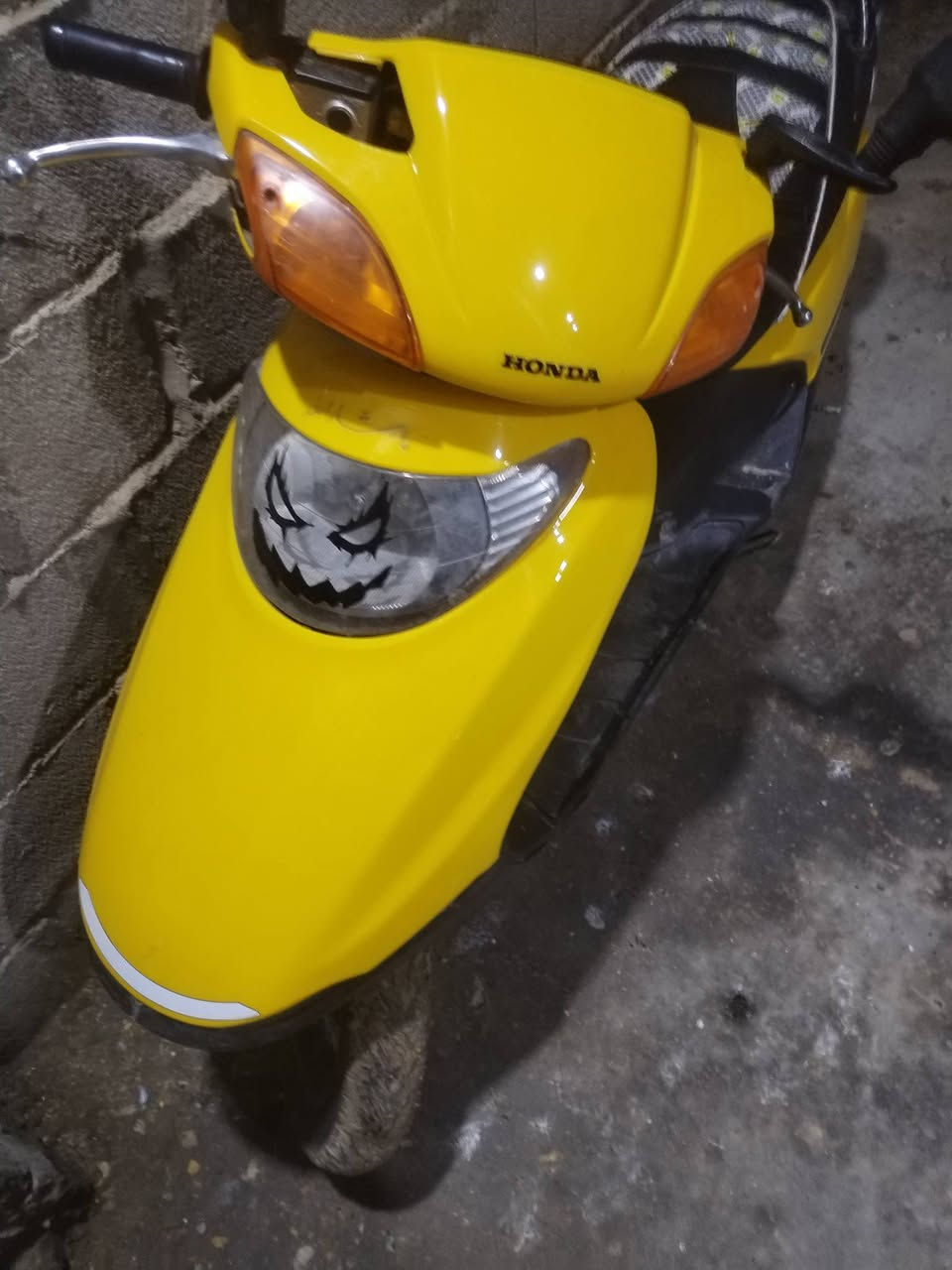 سبيسي ياباني مفتوحه رايمر نعومه فول نقص فقط باتري تخم تاير جديد كفرات اصلي كابريتر اصلي دراجه نضيفه وحلوه مراسله خاص او ***********
