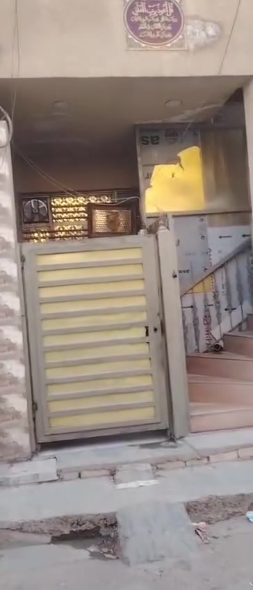 بيت البيع 100متر زراعي ملك صراف زراعي سند 25 مالك  الكع كاعد يمنه قرار محكمه تجاري مسوي مشتملات ثنين معزولات مي كهرباء المجاري كل طابق اوحد الدرج خارجي بدون اي تجوز من ضمن الخريضه الجبها سته اوربع النزال 16 الطابق الرضي مدخلين صاله اومطبخ اوحولي اوخدمات اومطبخ حار اوغرافت نوم 4/5 الطابق الثاني نفس الجوه الدوره 120قرب محطت الغفران اسم المطقه مجمع الغفران الخدمات المطقه كامله مي كهرباء مجاري ارصفه  تفاصيل البنا طابوك جموري الصب راف اوصب السكف بم موقعي البيت سراميك اوالرضيه بورسلين ميزانيت مي اوكهربا بي حالين هسه مجارات الورد 800لف السعر 150اوبي مجال ***********
