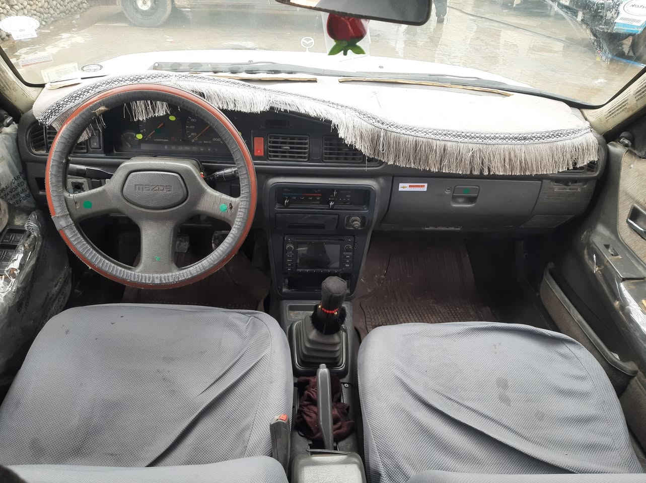 مازدا مۆدیل 1992 سەنوی ووکالەت
***********
بێ بۆیاخ بێ دەعام بێ لێدراوی بەشرت هیجی پێوەنیە
نرخ،،19گەڵاو مجال،، ساخە زۆرمەزبوتە گێڕومەکینە بەشەرت ،،هەشو کابلێتە...
کارەبای هەموی ئێش دەکات ،تایەی باشە 
جام کارەبای ،،،،گەرمی ئیش دەکات ،،زۆرجایزو ڕێکو پێکە سەیارەکە ،،،تنو تۆڵە زۆر پاکە سەیارەکە،،
