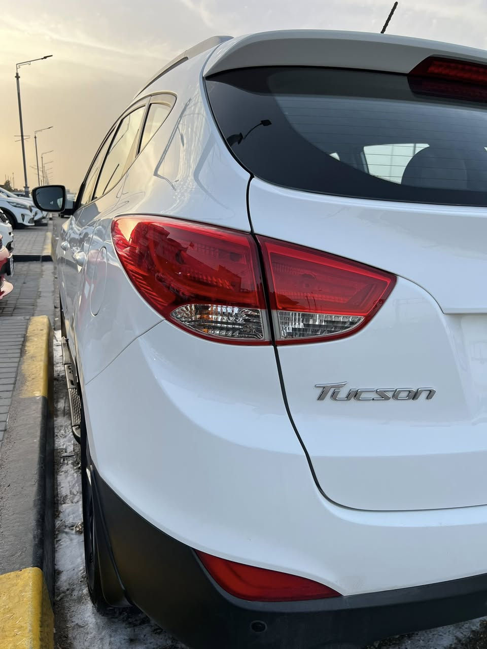 توسان للبيع مديل 2015
خليجي كفاله عامه ع وضع لشركه ماشيه 27 الف 
اخت الزيرو مال بيت سياره ستخدام شخصي 
رقم بصره تحويل ثاني يوم 
تخم تاير حداديه كير مكينه ع وضع لشركه 
احلى من الصور سياره 
السعر 165$ وبيها مجال للشراي يتصل 
رقم الهاتف ***********
مكان سياره بصره
