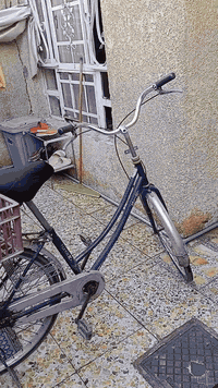 بيت لبيع طابو صرف طابق واحد مساحه 125 متر منطقة المعلمين...الاستفسار....***********
