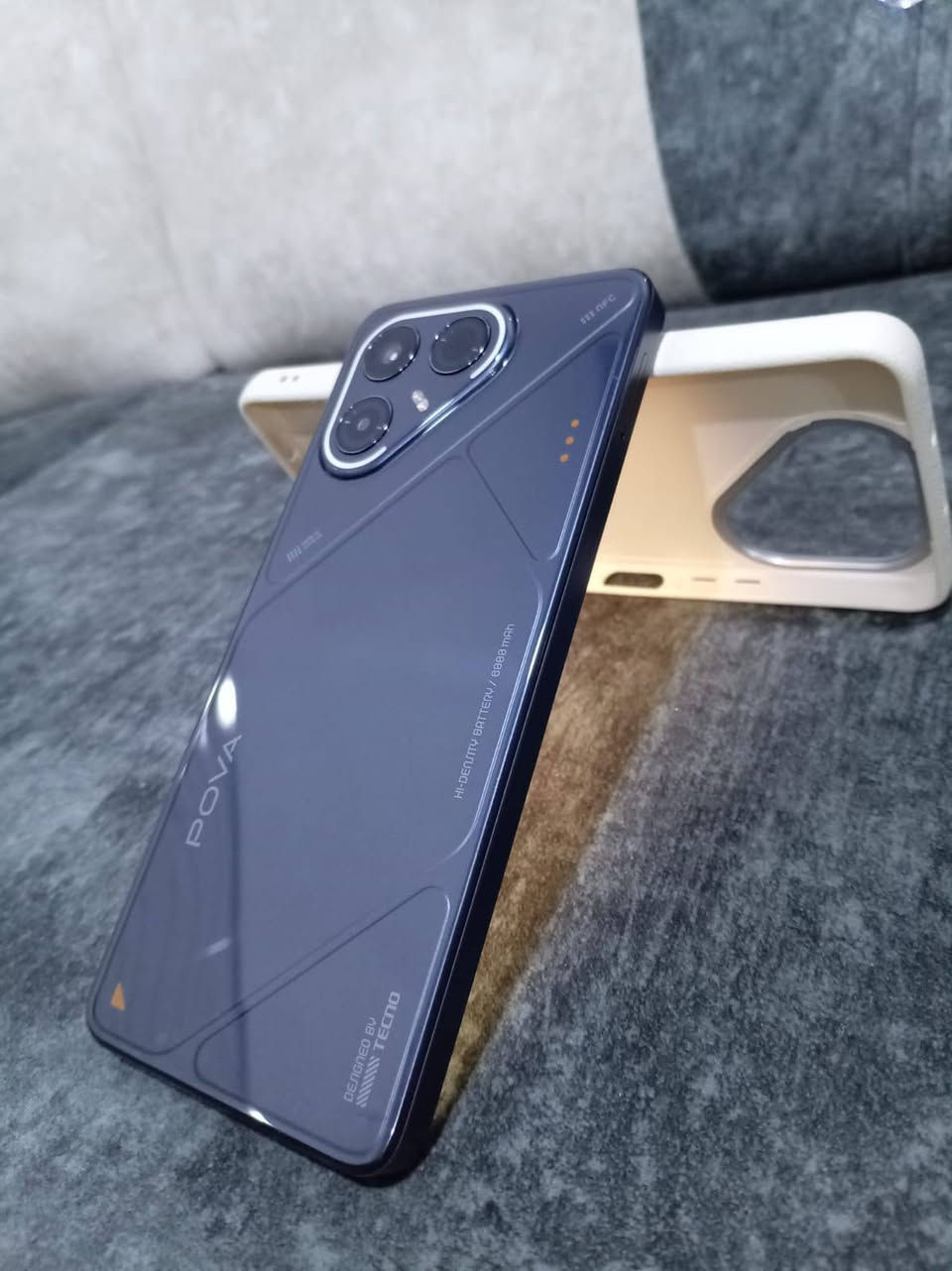 نوفا 7 5g 
ذاكره 256
السعر 290 بي مجال قليل
غراضو كامله


**إذا كنت صاحب هذا الإعلان وتريد حذفه لأي سبب، رجاءا أرسل رسالة إلى الدعم الفني**