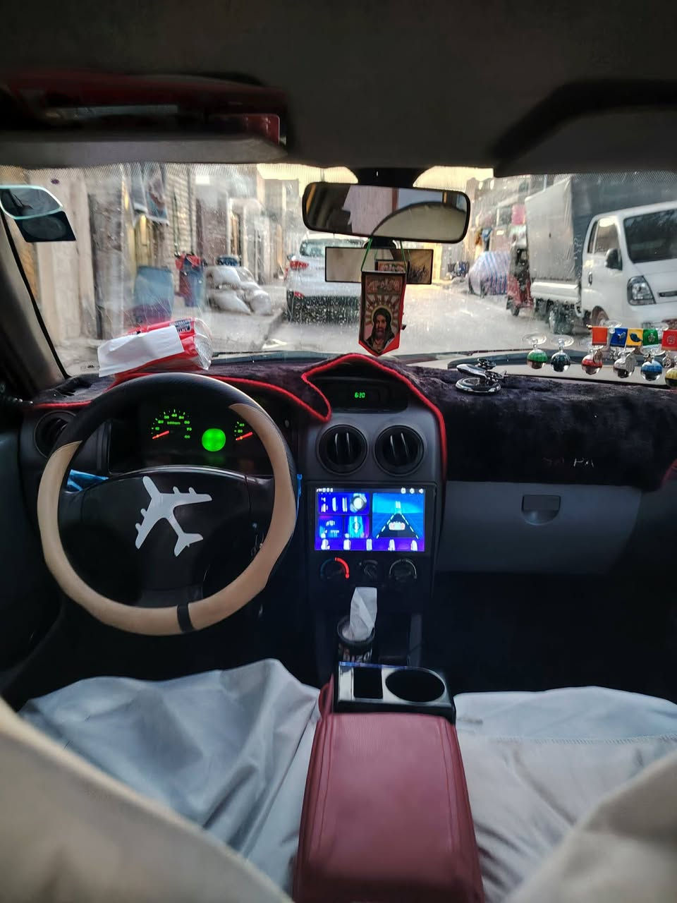 السلام عليكم من رخصة مدير الكروب سايبه موديل   2015 سياره كلش نضيفه مال جناي مكينه وكير زيرو تبريد ثلج تخم تاير جديد باتري والكهربائيات  غرفة جديدة شاشة ريمونت تحكم حتى الصندوق سيارة مابيها خياسات بيها جاملغ مبدل فقط سنوية ٢٧ هزه جديده ارقام انكليزي غرامات مصفرة صار عشر ايام هيئه مصفرة نريد تحويل مباشر عقد مروري
السعر..٣٦ بيها مجال للي يحول 
العنوان.. بغداد نهاية الشعب قرب ساحة سلام قرب السده 
رقم الهاتف..***********
