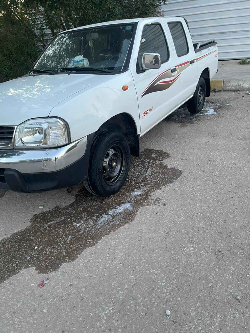 سلام عليكم نيسان دبل قماره 2008 
رقم بغداد مصبوغه عام 
مكينه وكير وحداديه وتبريد وكسن وكهربائيات كله شغال 
ما عايزه كلشي 
مكان السياره كربلاء
السعر 85 وبي مجال 
***********
***********
