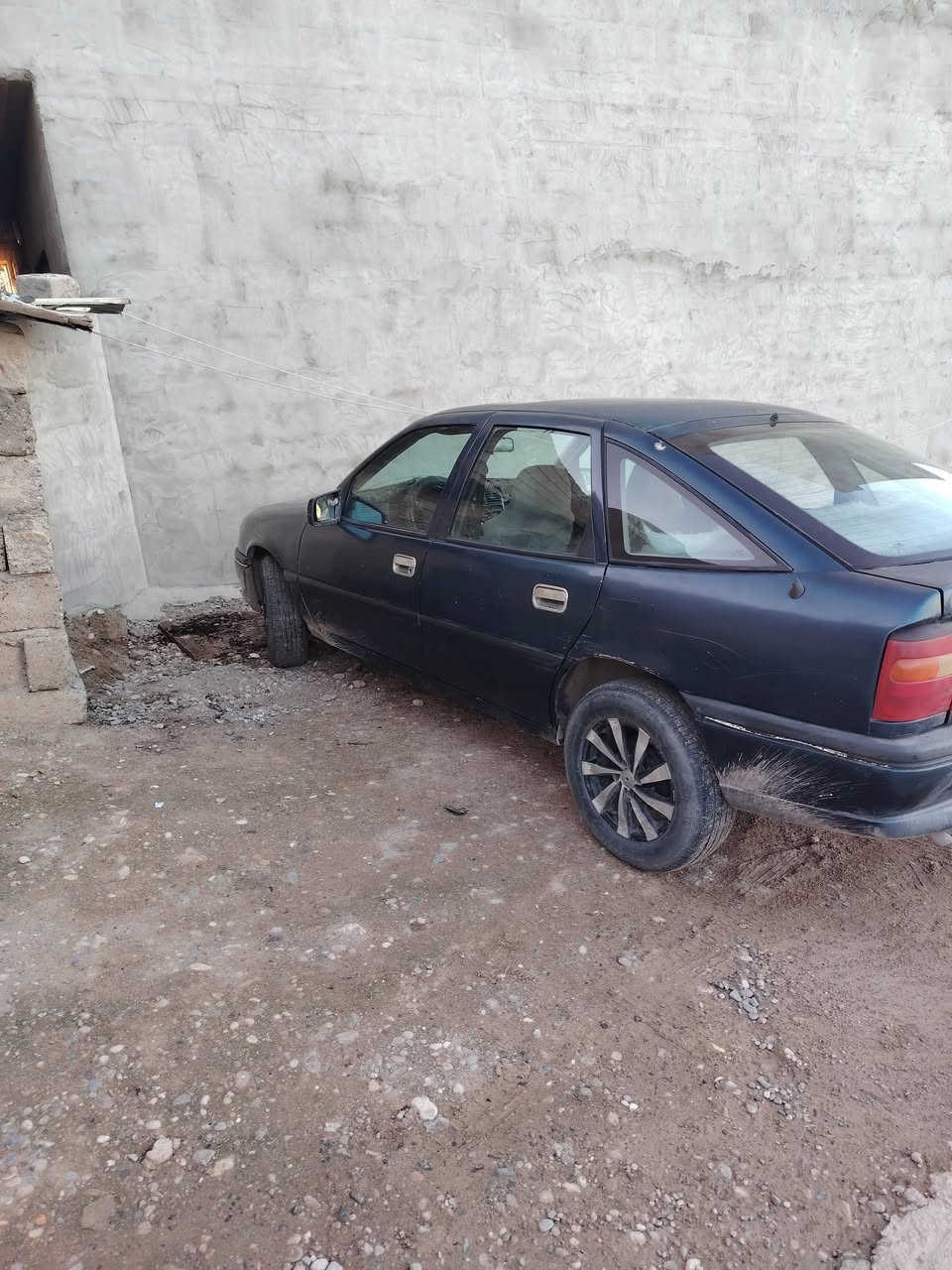 اوبل فكتره موديل 91حجم 16 كربون بنزين بيها شرط التحويل من الشرعي بس دواير مصلاحات
رقم الهاتف ***********
