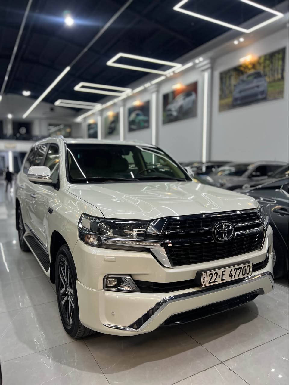السلام عليكم اخواني الاعزاء 

TOYOTA LAND CRUISER 

الموديل • 2017 

الوارد • خليجي 

الصنع • جيهان 

V6

اللون • ابيض 

WHITE EDITION 

مرقم و كامل رقم مميز بأسمي 

المواصفات • GXR 

حساسات 

رادارات 

5 كامرات ( كامرات محيطيه ) 

اشاره بالمرى

مرى كهربائي

اناره اماميه LED مع  عدسات زينون 

اناره خلفيه LED 

كشاف ضباب 

فتحه سقف 

بصمه تشغيل 

كشن جلد 

كشن كهربائي 

كير أوتو ماتيك 

شاشه كبيره 

تجكمات ستيرن 

مثبت سرعه 

7 اراكب

تبريد مركزي 

الخ…..

مشي السياره • 124,000

ضرر السياره • ثلاث أماكن بارد ما يبين بالعين 

لمعرفه المزيد من تفاصيل السياره التواصل معناً عبر الرقم الأتى • *********** • 📞

مكان السياره • اربيل • شارع 100 • مدينه المعارض • معرض منذر الدليمي أربيل, العراق
