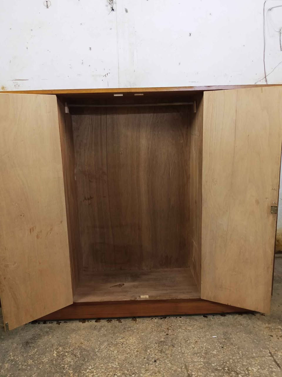 قنصور 4 ابواب السعر 125 للاتصال *********** أو *********** موصل, نينوى
