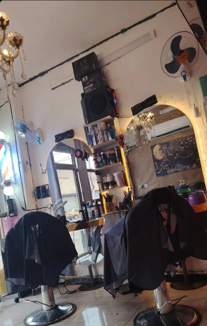 سلام عليكم غراض حلاقه 💈💇‍♀️كامل لبيع شتريد موجود لعنوان بغداد رقم الهاتف (***********)
