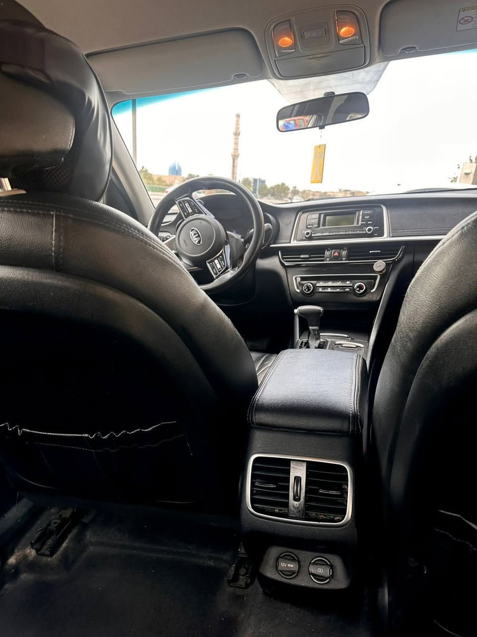 السلام عليكم اوبتما. ٢٠١٩  خليجي ماشية ١٨٣ بيها ظربة موضحة بالصور السعر ١٣٢ محرك ٢٠٠٠ رقم أربيل وكالة موجودة وبيها مجال للطيبين مكانها بغداد حي الجهاد لاستفسار ***********
