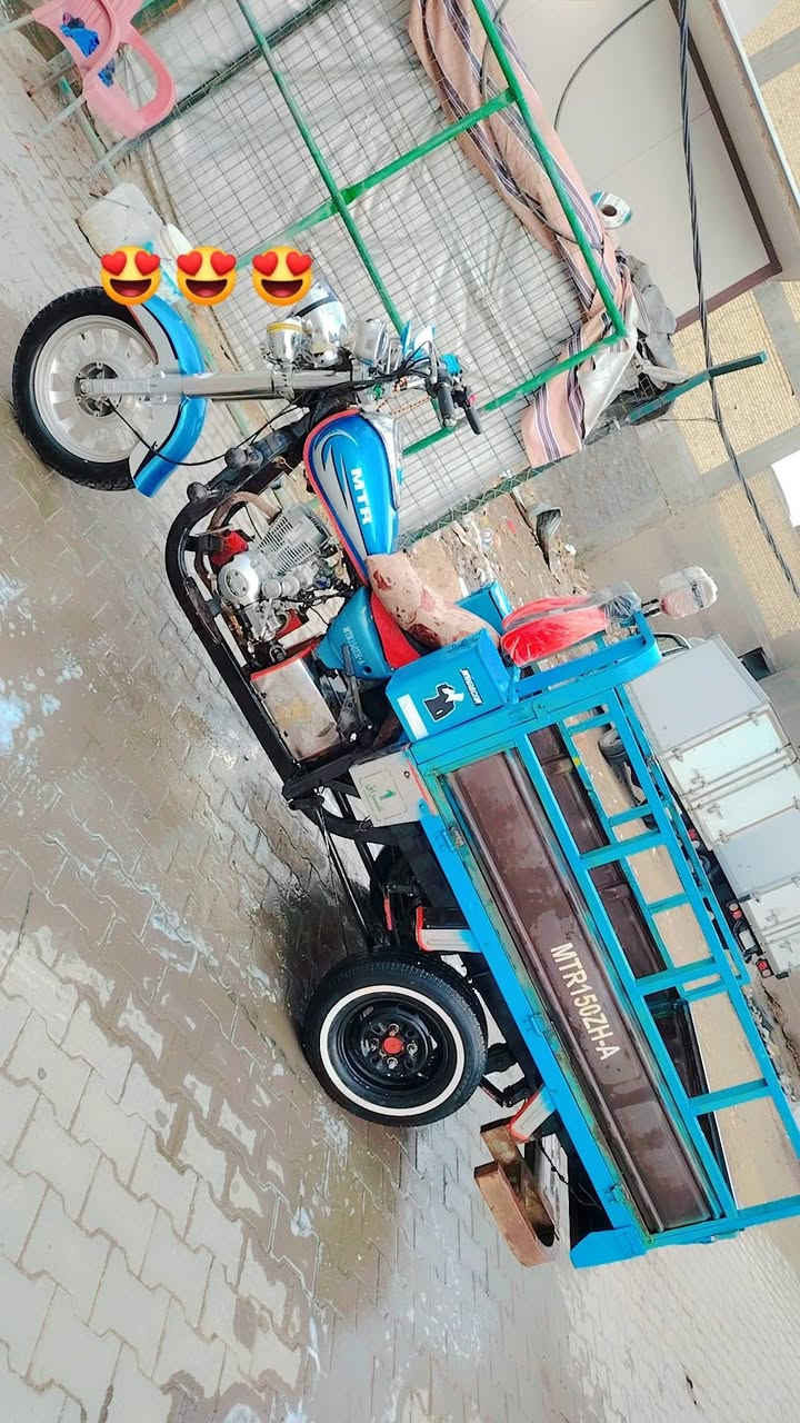 سلام عليكم ستوته للبيع موديل 2013مكفوله كفاله مكاني سماوه الله شاهد ما جناي ستوته نضيفه وعليدي مكين 23رقم ***********
