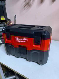 مكنسة ميلواكي • سحب ودفع