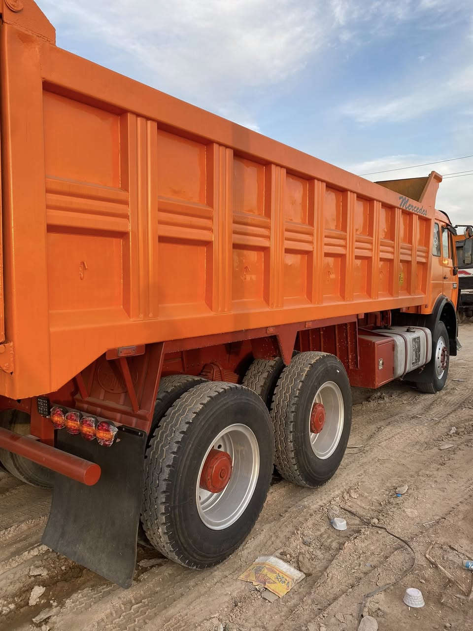 سلام عليكم البي موديل 75 للبيع مجموعه نص جي اف رباط عدل 24 كير 130 مكينه 10تخم تاير جديد هو ويله رقم بصره انكليزي مجدد ل 2031 بأسمي مكان سماوه سعر 250 رجاااااا لمو شراي لا يتصل ***********
