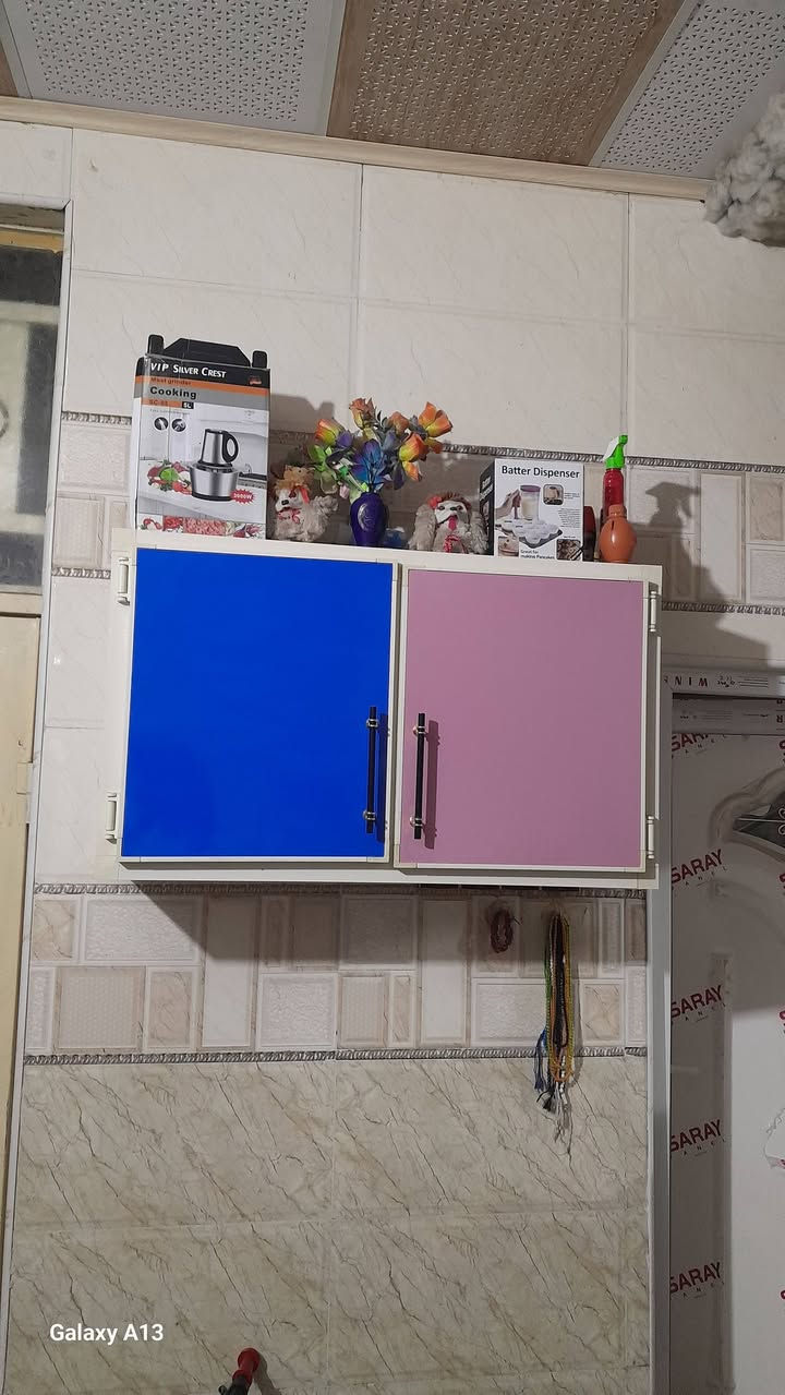 للبيع كاونتر متروربع مرمر وغرفه نوم جديده استعمال شهر فقط جام خانه الارتفاع ٣ والعرض ٢٨٠  لتواصل ***********
