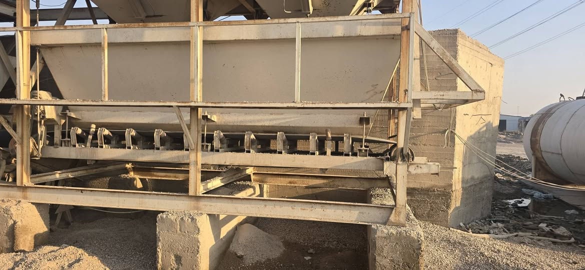 معمل عراقي للبيع رفعه ١٠م سايلوات ٣ ابو ال١٢٠ طن دبل قايش تانكي ماء ٦٠ طن
***********
***********
