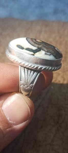 ياالله السلام عليكم متاح خواتم من نوادر الخام السليماني والداودي وصياغه جميله مكاني السماوة ***********
