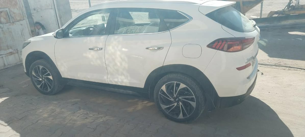 توسان خليجي
موديل 19
ماشية 140 الف كم
مكانها النجف
رقم اربيل 
الاستفسار الاتصال 

0782 474 3099
