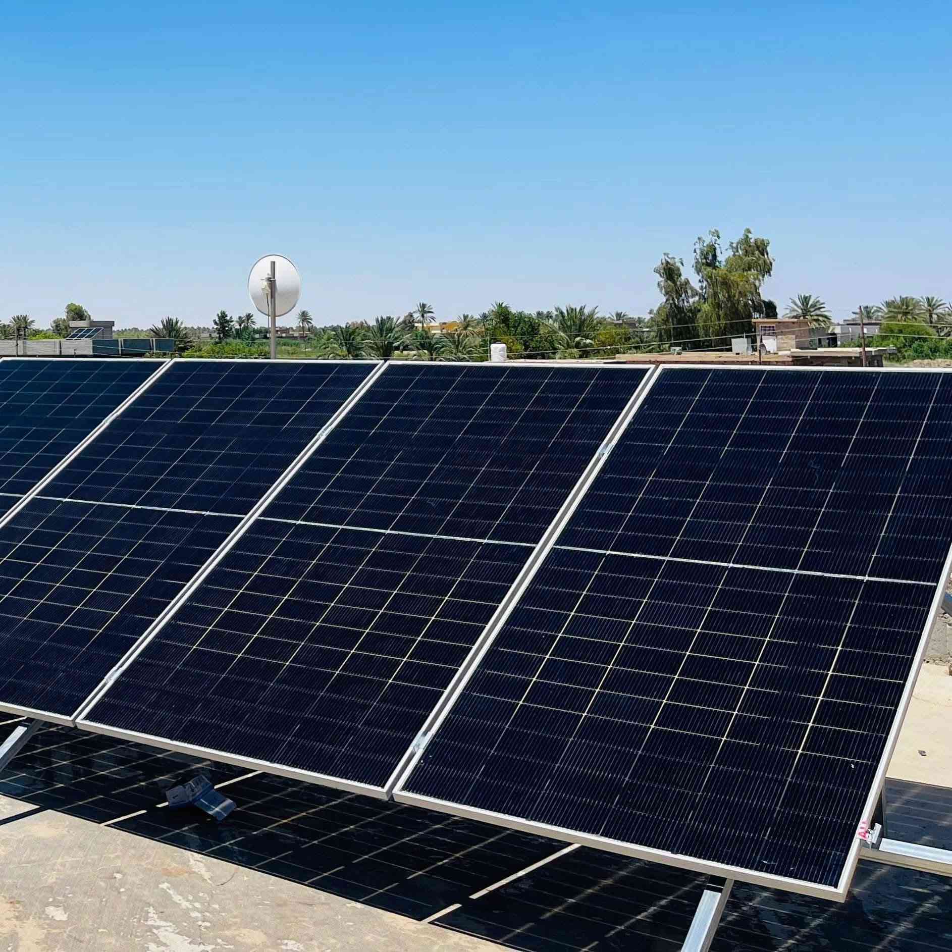 ⚡️ طاقة شمسية بالتقسيط المريح  ⚡️
💳 التقسيط على ماستر كارد الموظفين – الرافدين (لمدة 18 شهراً)

━━━━━━━━━━━━━━━━━━━
🔋 منظومة 1 
⚡ التشغيل: 7.5 أمبير نهاري / 5 أمبير ليلي
☀️ الألواح: 645w
🔌 الإنفيرتر: 6كيلوواط يتحمل حد 25A
🔋 البطارية: 5 كيلوواط
💰 السعر الكلي : 3,300,000 دينار
💵 المقدمة: 585,000 دينار
📆 القسط الشهري: 151,000دينار
━━━━━━━━━━━━━━━━━━━
🔋 منظومة 2
⚡ التشغيل: 10 أمبير نهاري / 10 أمبير ليلي
☀️ الألواح: 645w
🔌 الإنفيرتر: 6 كيلوواط 
🔋 البطارية: 10 كيلوواط
💰 السعر الكلي 
: 4,900,000 دينار
💵 المقدمة: 735,000 دينار
📆 القسط الشهري: 232,00 دينار
━━━━━━━━━━━━━━━━━━━
🔋 منظومة 3
⚡ التشغيل: 12 أمبير نهاري / 12 أمبير ليلي
☀️ الألواح: 645w
🔌 الإنفيرتر: 6 كيلوواط
🔋 البطارية: 12.5كيلوواط
💰 السعر الكلي الجديد: 5,475.000دينار
💵 المقدمة: 750,000 دينار
📆 القسط الشهري: 263,000 دينار
━━━━━━━━━━━━━━━━━━━
🔋 منظومة 4
⚡ التشغيل: 15أمبير نهاري / 12 أمبير ليلي
☀️ الألواح: 645w ألواح
🔌 الإنفيرتر: 6 كيلوواط
🔋 البطارية:12.5 كيلوواط
💰 السعر الكلي : 5,750,000 دينار
💵 المقدمة: 785,000 دينار
📆 القسط الشهري: 276,000 دينار
━━━━━━━━━━━━━━━━━━━
🔋 منظومة 5
⚡ التشغيل: 15 أمبير نهاري / 15 أمبير ليلي
☀️ الألواح: 645w
🔌 الإنفيرتر: 6 كيلوواط
🔋 البطارية: 15كيلوواط
💰 السعر الكلي الجديد: 6,260,000دينار
💵 المقدمة: 900,000 دينار
📆 القسط الشهري:,298,000 دينار
━━━━━━━━━━━━━━━━━━━
🔋 منظومة 6
⚡ التشغيل: 17 أمبير نهاري / 17 أمبير ليلي
☀️ الألواح: 645w
🔌 الإنفيرتر: 6 كيلوواط
🔋 البطارية: 17.5 كيلوواط
💰 السعر الكلي الجديد: 6,800,000 دينار
💵 المقدمة: 1,000,000 دينار
📆 القسط الشهري: 323,000دينار
━━━━━━━━━━━━━━━━━━━
🔋 منظومة 7
⚡ التشغيل: 20 أمبير نهاري / 17 أمبير ليلي
☀️ الألواح: .645w
🔌 الإنفيرتر: 8 كيلوواط
🔋 البطارية:17 كيلوواط
💰 السعر الكلي الجديد: 7,420,000 دينار
💵 المقدمة: 1,050,000 دينار
📆 القسط الشهري: 354,000 دينار

━━━━━━━━━━━━━━━━━━━
🔋 منظومة 8
⚡ التشغيل: 20 أمبير نهاري / 20 أمبير ليلي
☀️ الألواح: 645w
🔌 الإنفيرتر: 8 كيلوواط
🔋 البطارية: 20كيلوواط
💰 السعر الكلي الجديد: 9,500,000 دينار
💵 المقدمة: 1,570,000 دينار
📆 القسط الشهري: 441,000 دينار
━━━━━━━━━━━━━━━━━━━
🔋 منظومة 9
⚡ التشغيل: 25 أمبير نهاري / 25 أمبير ليلي
☀️ الألواح: 645w
🔌 الإنفيرتر: 8كيلوواط
🔋 البطارية: 25 كيلوواط
💰 السعر الكلي الجديد: 10,650,000 دينار
💵 المقدمة: 1,600,000 دينار
📆 القسط الشهري: 503,000 دينار
━━━━━━━━━━━━━━━━━━━
🔋 منظومة 10
⚡ التشغيل: 30 أمبير نهاري / 30 أمبير ليلي
☀️ الألواح: 645w
🔌 الإنفيرتر: 8 كيلوواط
🔋 البطارية: 30 كيلوواط
💰 السعر الكلي الجديد: 12,020,000دينار
💵 المقدمة: 1,700,000 دينار
📆 القسط الشهري: 574,000 دينار
━━━━━━━━━━━━━━━━━━━ 
يمكن التواصل معنا على الارقام التالية
***********
***********
