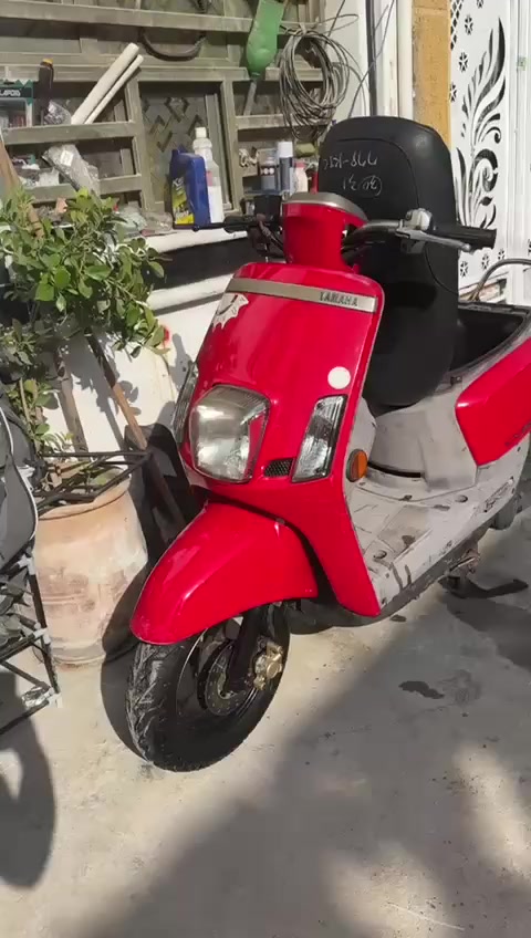 السلام عليكم للبيع بوليس مسطره مال رمبه صالها 10ايام من نازله الدراجه بعدها بحاله الوكاله نزلتها من الضلال شلعه معدل خير من الله مكينه مامدود عليها درنفيس الدراجه جديده ومابيها اي نقص وبل عافيه ع ليأخذها السعر خاص 
المكان بغداد الشعب 
استفسار ***********
