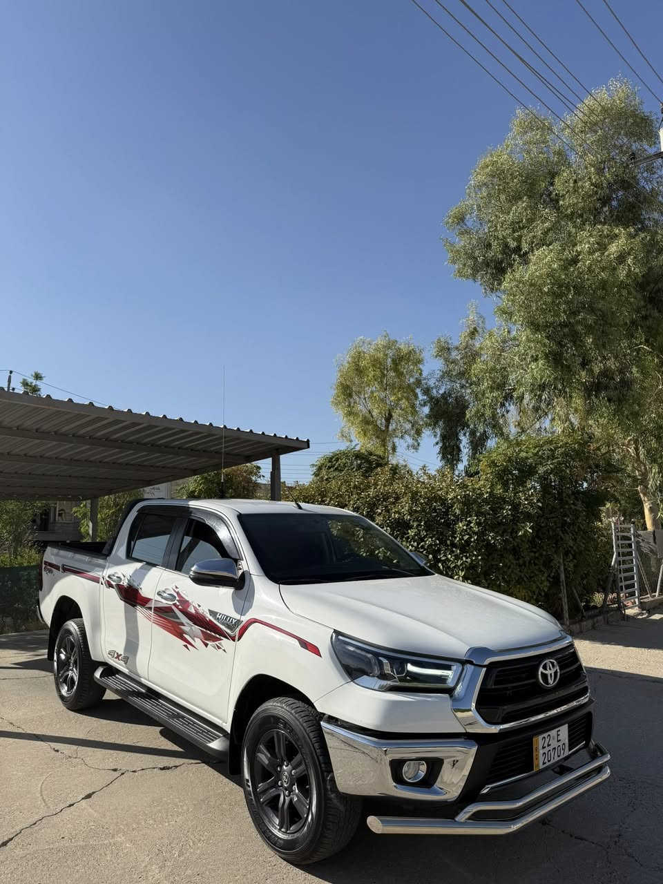 السلام عليكم تويوتا هايلوكس موديل 2022ماشيه49الف سياره لوك جديده  رقم اربيل المكان اربيل ***********
