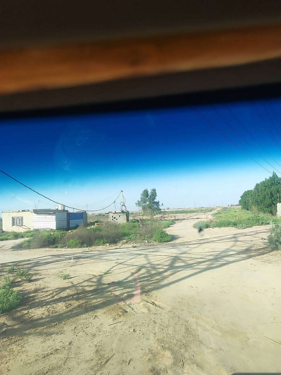 سلام عليك دوانم للبيع حسب الطلب والطقطيع الموقع بغداد بعد الجسر  الفرنسي على ام العبد  قرب الصحابي عبد الله ابن الخباب  مقابل المنتزه مجود من دونم ال 6 دوانم  الدونم  سعره 26  مليون  موجود بي كهرباء  وماء بير وحلو  الرقم ***********  واهلا وسهلا
