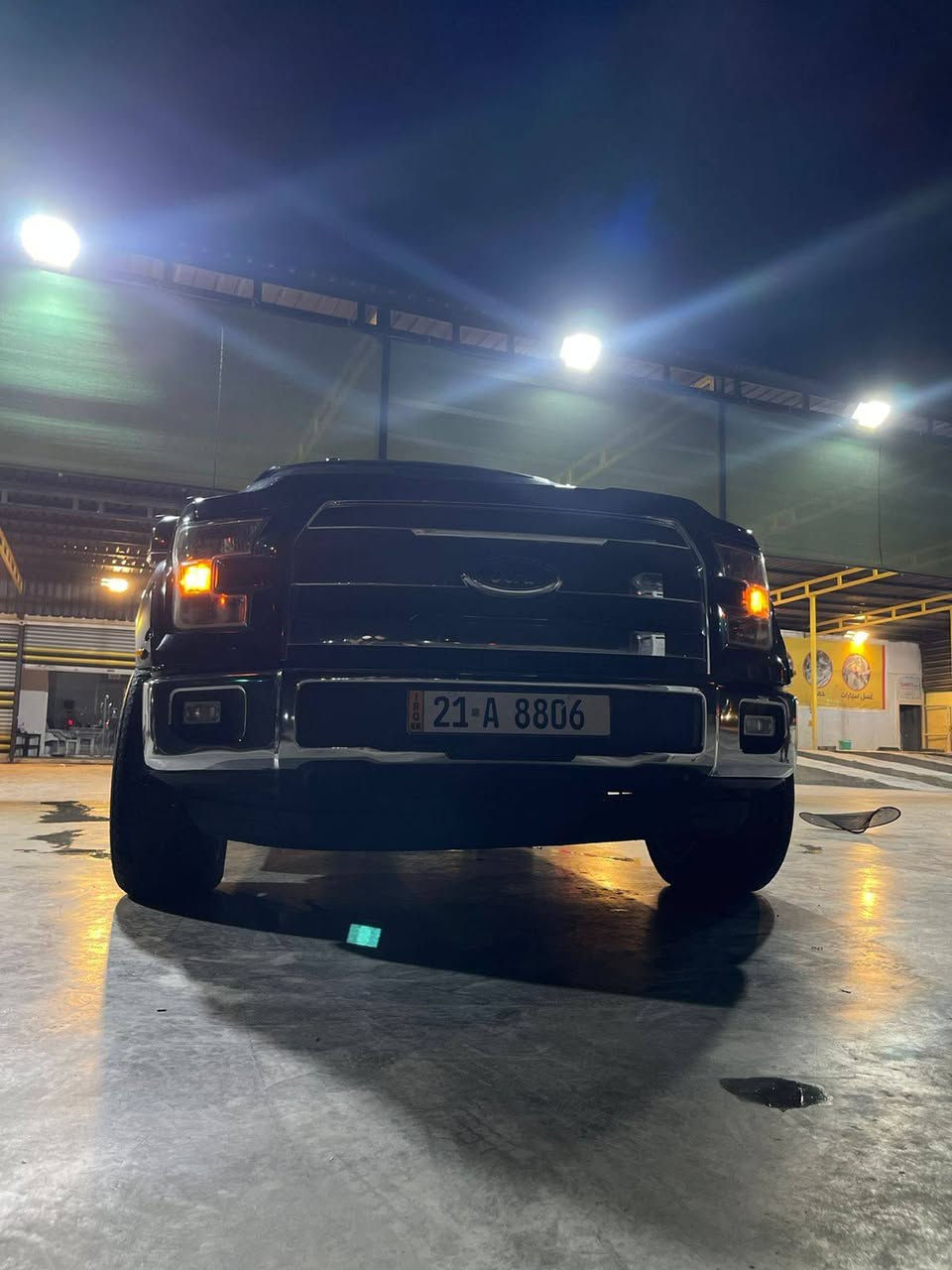 سلام عليكم للبيع او مراوس حسب القناعه  بيكم فورد 2016 كلين بدون حادث فول موصفات  8سلندر باب طويل بدي قصير سياره رقم سليمانيه بسمي تريد تحويل تريد وكاله  
سعره 215ورقه وبيه مجال قليل الشراي يتصل ويدلل 
***********
*********** مكانه بغداد التاجي
